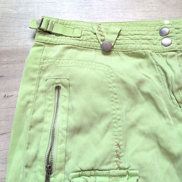 Da-Nang Lime Green Women's Cargo Shorts - Picture 3 of 10